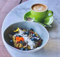 MR O Kitchen Espresso Grocer - Accommodation Bookings