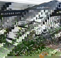 Three Donkeys Wholefood Cafe - Accommodation Bookings