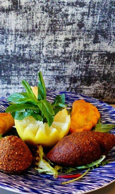 Zahli Restaurant - Accommodation Bookings 4