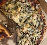 Julio's Pizza Bar Dapto - Accommodation Bookings