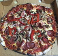 Little Joes Woodfired Pizza - Accommodation Bookings