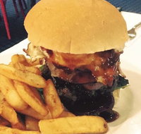 The Clubhouse Bistro - Accommodation Bookings