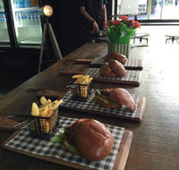 The Square Cafe Bar Restaurant - Accommodation Bookings