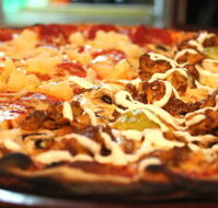 Heat Woodfired Pizza Bar