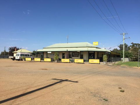 South Hay Hotel - Accommodation Bookings 0