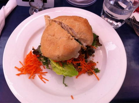 My Rainbow-Dreams Vegetarian Cafe - Accommodation Bookings 0