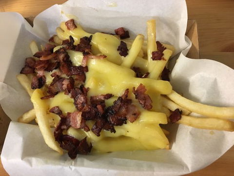 1090 Burger - Accommodation Bookings 0