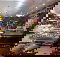 The Roses Cafe