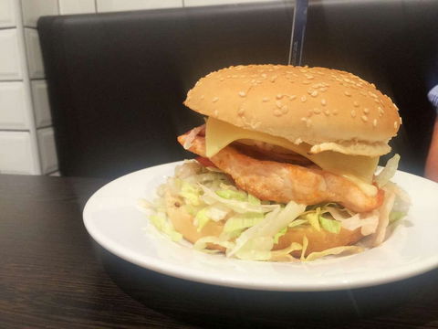 Base N'Burger - Accommodation Bookings 0