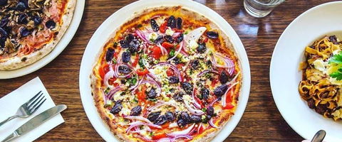 Pizza E Vino - Accommodation Bookings 0