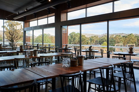 Fowles Wine - Accommodation Bookings 2