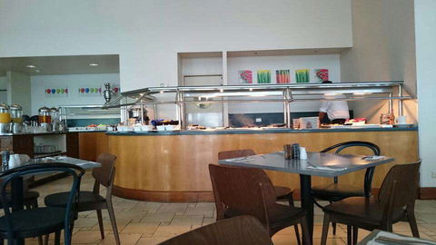 Teshi's - Accommodation Bookings 0