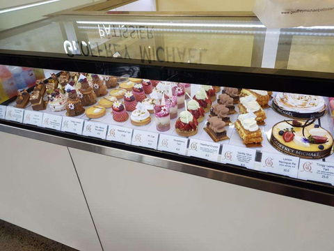 Geoffrey Michael Patissier - Accommodation Bookings 0
