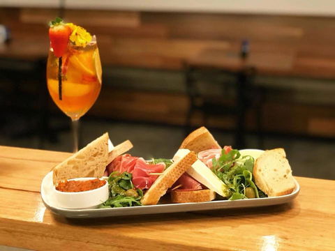 Cenzo's Cafe And Bar - Accommodation Bookings 0