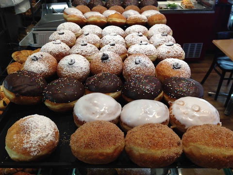 Savion Cakes & Bagels - Accommodation Bookings 0