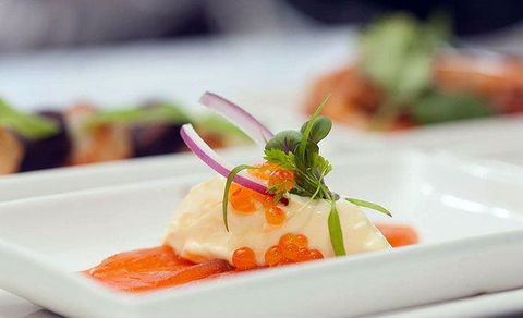 2 Fish Seafood Restaurant - Accommodation Bookings 9