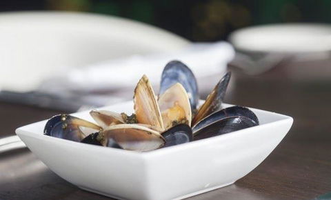 2 Fish Seafood Restaurant - Accommodation Bookings 13