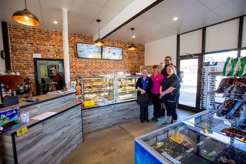 South West Cafe Grenfell - Accommodation Bookings 0