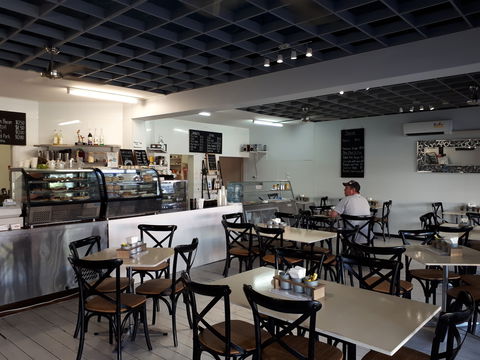 E'Claire's Coffee Shop - Accommodation Bookings 1