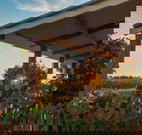 Caf in the Vines - Accommodation Bookings