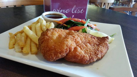 Bistro - Long Jetty Hotel - Accommodation Bookings 0