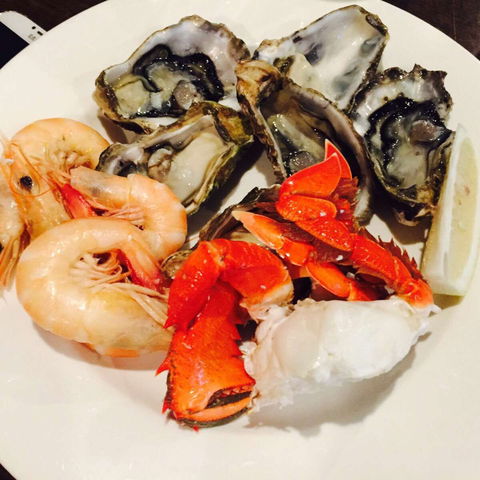 Coral Hedge Brasserie Bar - Accommodation Bookings 0