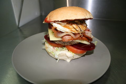 Cruisers Hub Cafe - Accommodation Bookings 1