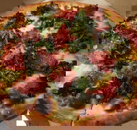 Neighborhood Pizza - Accommodation Bookings