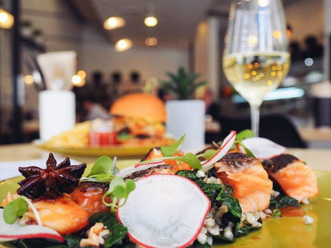 Charlie & Franks - North Sydney - Accommodation Bookings 0