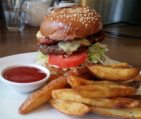 Mrs. Smith's Hotel Restaurant - Accommodation Bookings 0