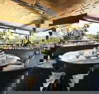 Pacific Pines Tavern - Accommodation Bookings