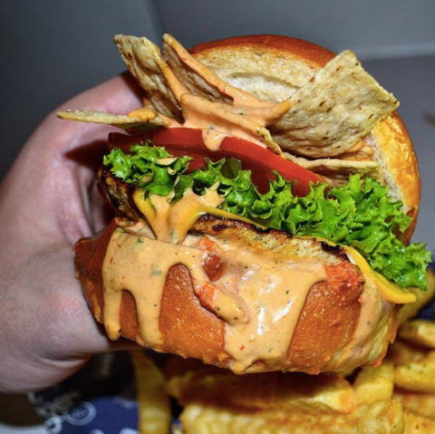 El Burger - Accommodation Bookings 0