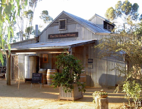 Old School Winery And Meadery - Accommodation Bookings 0