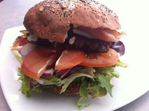 M&M Burger Bar And Take Away - Accommodation Bookings 0