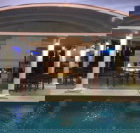 S-Que - Accommodation Bookings