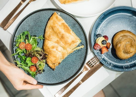 Mlinar - Liverpool - Accommodation Bookings 0