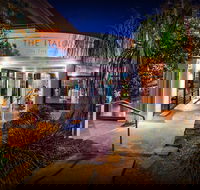 The Italian on the Hill - Accommodation Bookings
