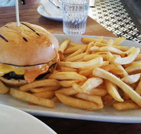 The Riverton Bar  Grill - Accommodation Bookings