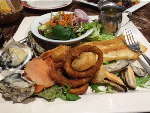 Monkey Business - Accommodation Bookings 0