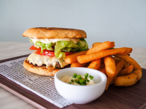 Beachpoint Cafe - Accommodation Bookings 0