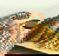 Ari  Esmay - Accommodation Bookings
