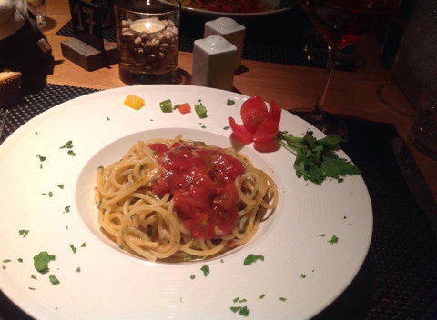 O.MY - Accommodation Bookings 0