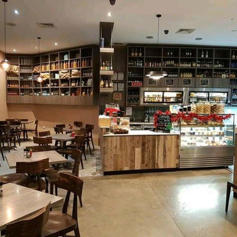 Santos Cafe And Bar - Accommodation Bookings 0