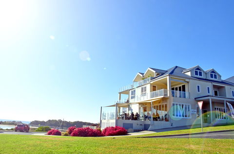 The View - Coffee And Bites - Accommodation Bookings 0