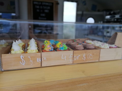 Vanilla Sprinkles Cupcakes & Coffee - Accommodation Bookings 0