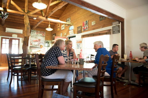Idle In Cafe - Accommodation Bookings 2