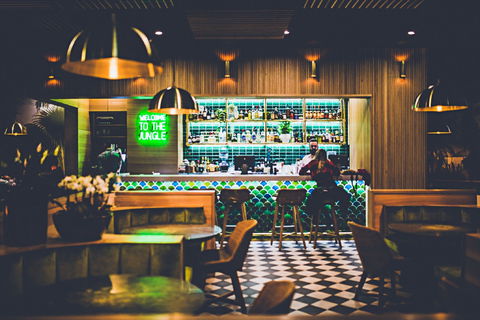 Kokomo's - Accommodation Bookings 0