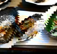 Mouthful Duck - Accommodation Bookings