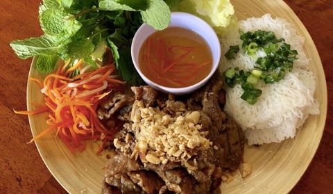 Aunty Ut Restaurant - Accommodation Bookings 0