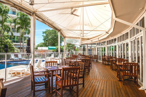Poolside Restaurant And Bar - Accommodation Bookings 0